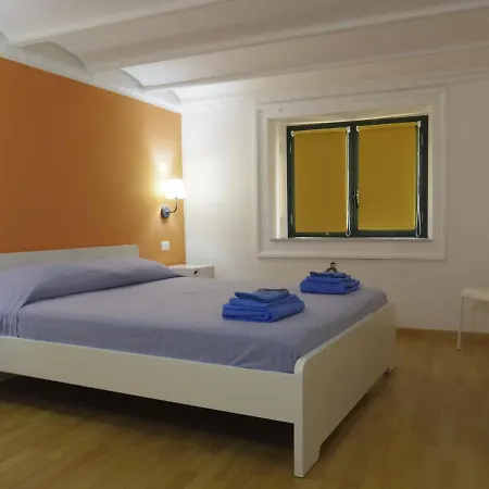 Family House - Bb Maletto Couette-café Palerme